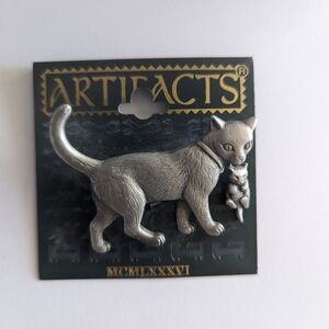 Artifacts Vintage Pewter Tone Cat Holding Dangling Kitten Pin Brooch by J&J